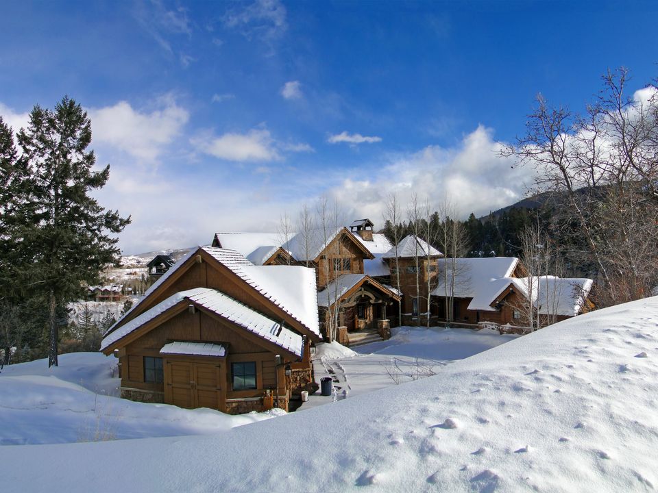 Vail city