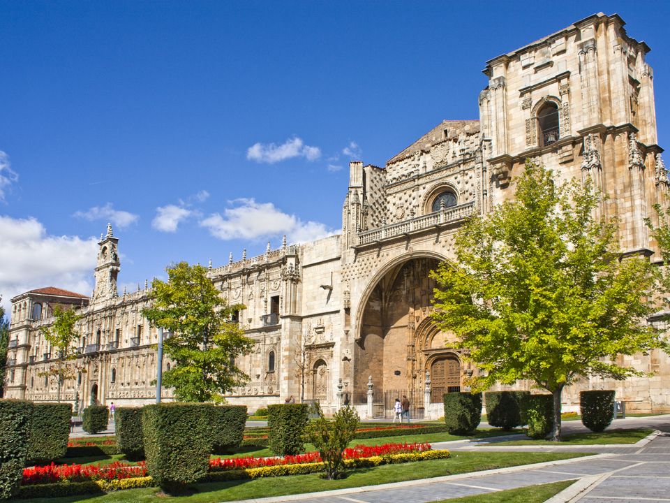 Leon city